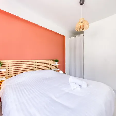 Escale-marne Fr - 001 - Private Terrace - Free Parking - Free Luggage Storage - Equipped - Linen Included - Washing Machine - Dish Washer - Luxury Mattress 160x200 - 10mn Walk Metro 8 - Rer A - Panoramic View - From 1 To 4 Guests Apartment Maisons-Alfort