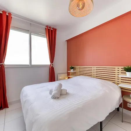 Apartment Escale-marne Fr - 001 - Private Terrace - Free Parking - Free Luggage Storage - Equipped - Linen Included - Washing Machine - Dish Washer - Luxury Mattress 160x200 - 10mn Walk Metro 8 - Rer A - Panoramic View - From 1 To 4 Guests *