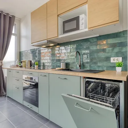 Escale-marne Fr - 001 - Private Terrace - Free Parking - Free Luggage Storage - Equipped - Linen Included - Washing Machine - Dish Washer - Luxury Mattress 160x200 - 10mn Walk Metro 8 - Rer A - Panoramic View - From 1 To 4 Guests Apartment
